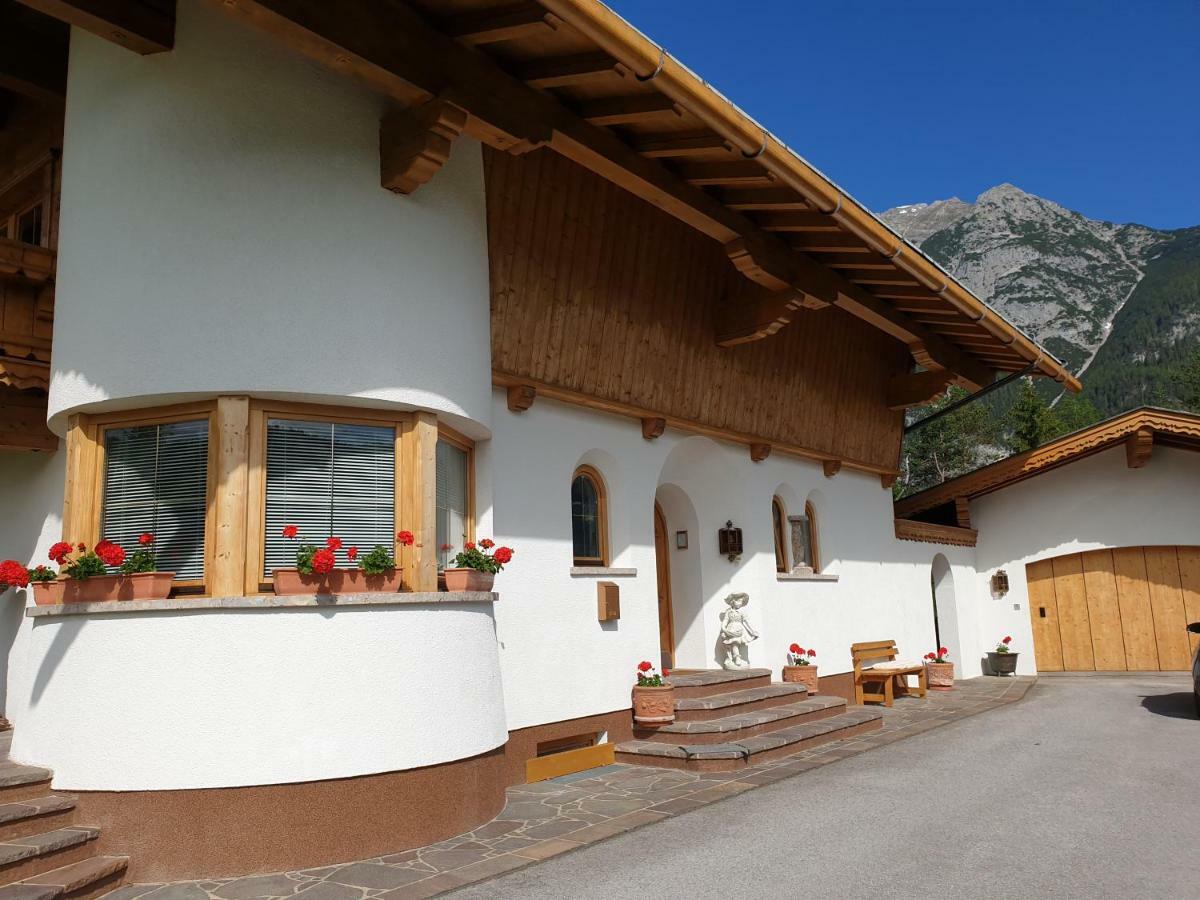 Haus Schiefer Appartement Leutasch Buitenkant foto
